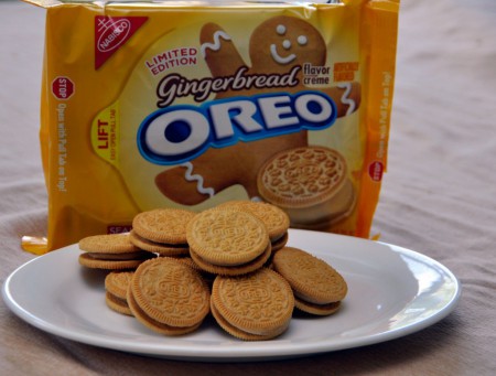 Perníkový Ferino je veľká celebrita, dotiahol to až na obal jeho obľúbených sušienok Oreo. Usmiaty perníkový Ferino na zákazníkov vykúkal  z regálov na obale limitovanej edície. Aj vy obľubujete Oreo?